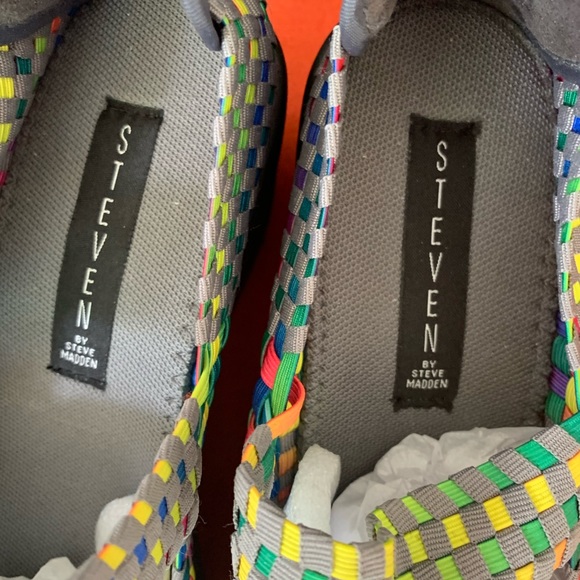 Steve Madden - Picture 5 of 6